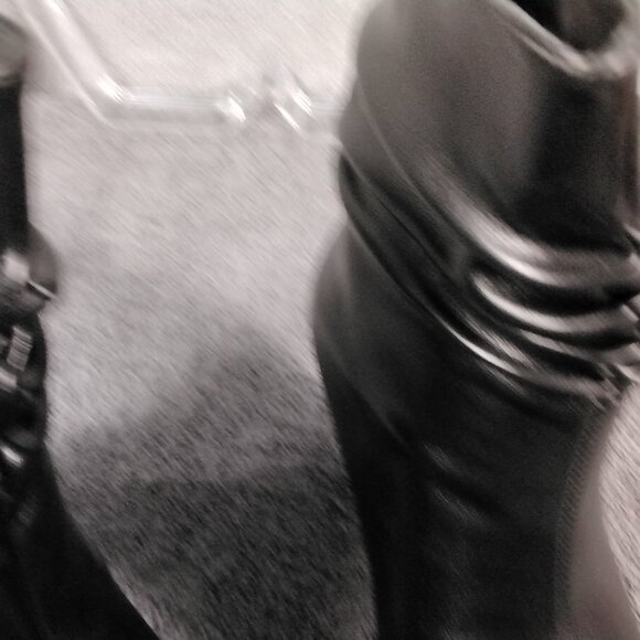 Women's Kitten Heel Size 6 Black Slouch Ankle Boots Closed Square Toe Pleated - Picture 3 of 12